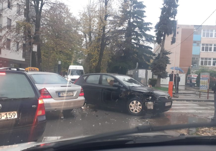 Banjaluka Sudar Vozila Izazvao Kolaps U Saobra Aju Bn