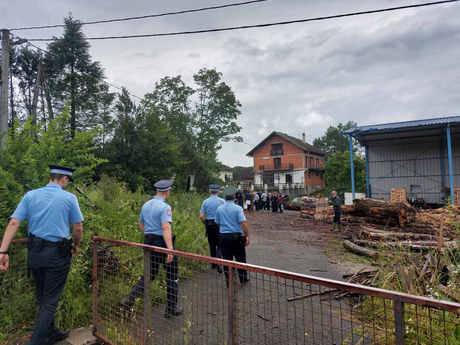 N Grad Sprije Io Slu Enje Parastosa Palim Borcima Bn