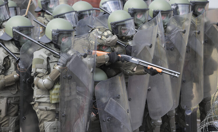 Vojnici EUFOR a u BiH izveli vježbu razbijanja protesta BN