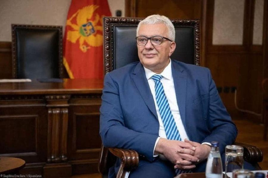 Андрија Мандић одао признање премијеру Спајићу