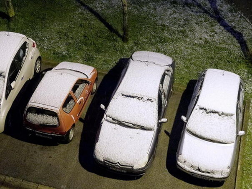 Povratak zime: U Zagrebu pao snijeg