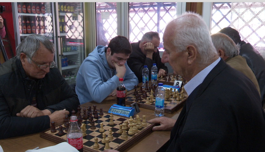 Шах-мат: Омладина и пензионери одмјерили снаге