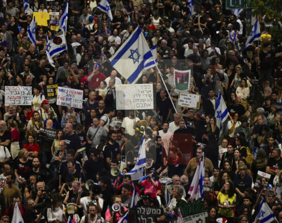 Hiljade ljudi izašlo na ulice izraelskih gradova