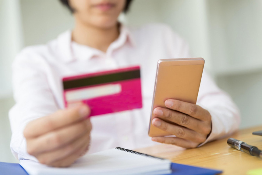 Крађа новца са кредитних картица - Како се заштитити?!