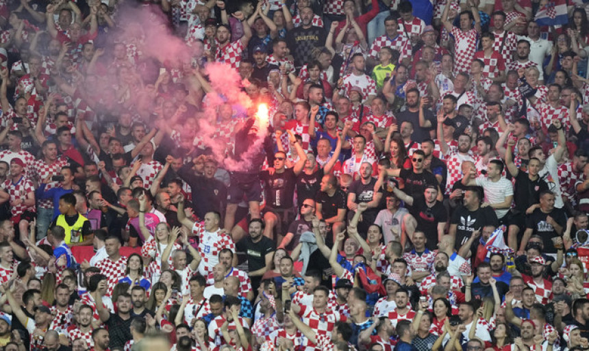 UEFA kaznila FS Hrvatske zbog ponašanja navijača