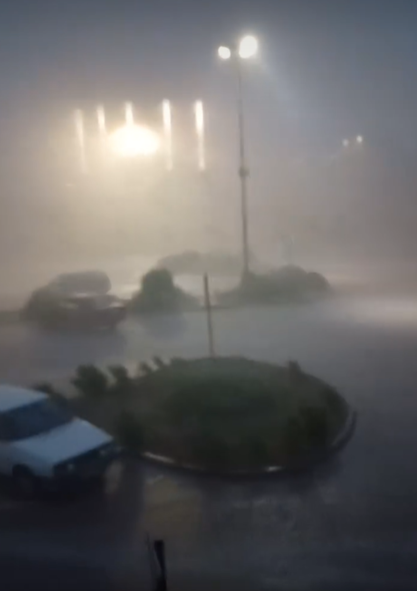 Апокалиптични снимци олује у Билећи и Требињу (ВИДЕО)