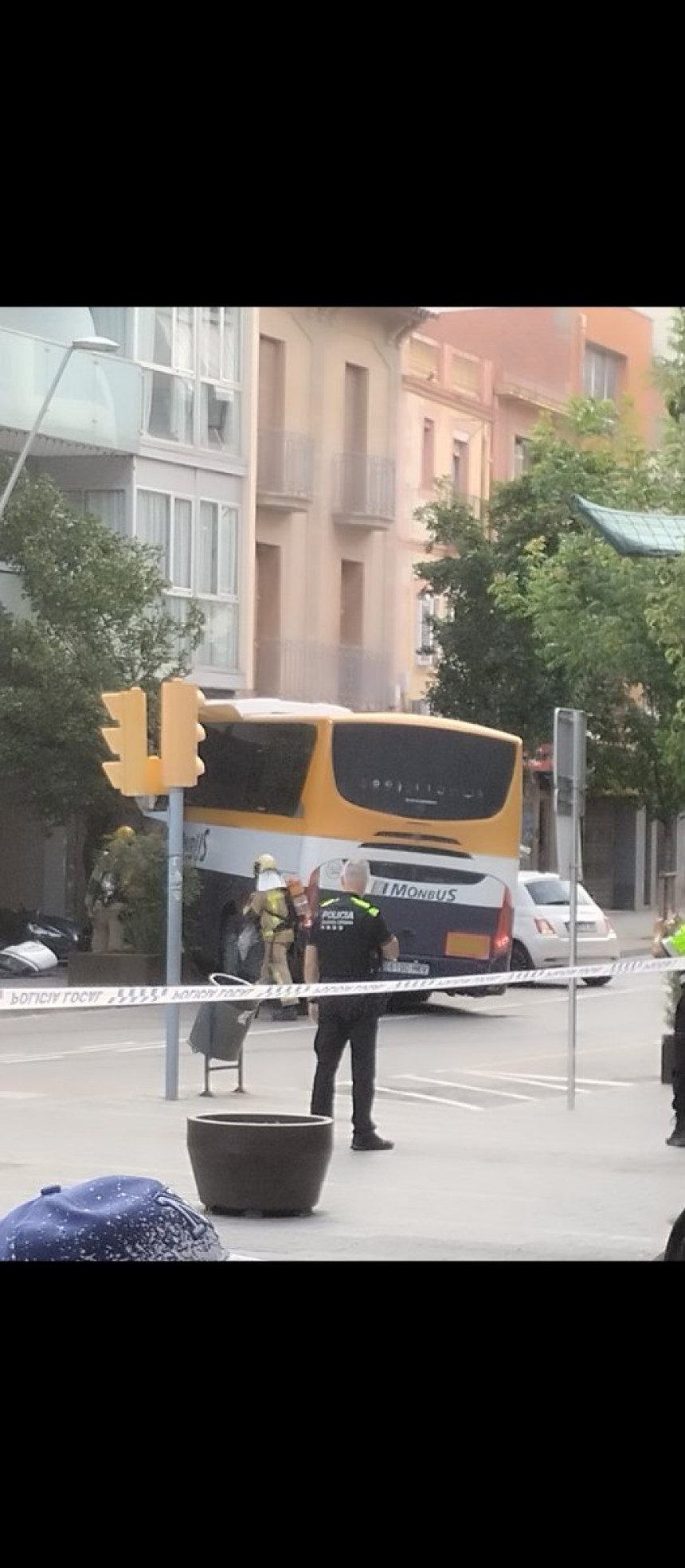 Autobus udario u hotel, povrijeđeno šest osoba