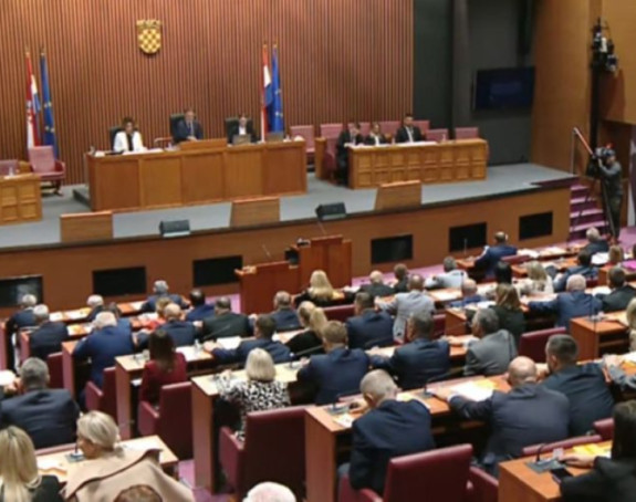 Хрватска усвојила закон о уклањању српских споменика