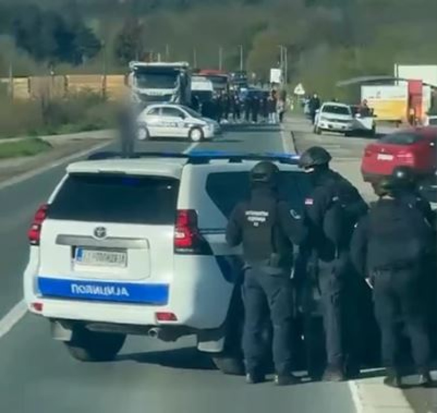 Брутално убиство: Младић избоден на Ибарској магистрали