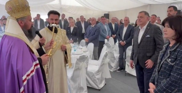 Dodik uz muziku i veselje pod šatorom obilježio Đurđevdan