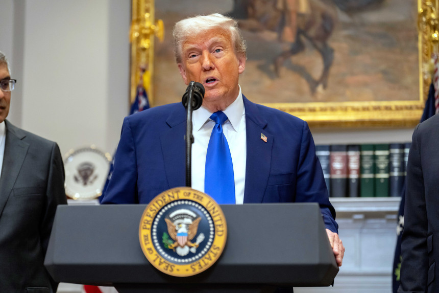 Трамп: Било би "глупо" не прихватити поклон Катара