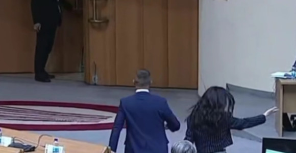 Umalo fizički obračun u Parlamentu BiH zbog Vijadukta