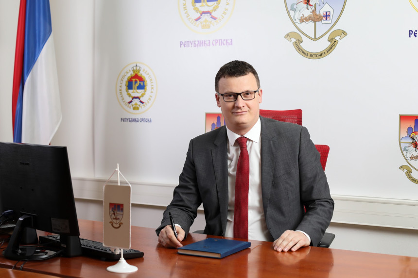 Da li je Šmit visoki predstavnik znaju Dodik i Stevandić