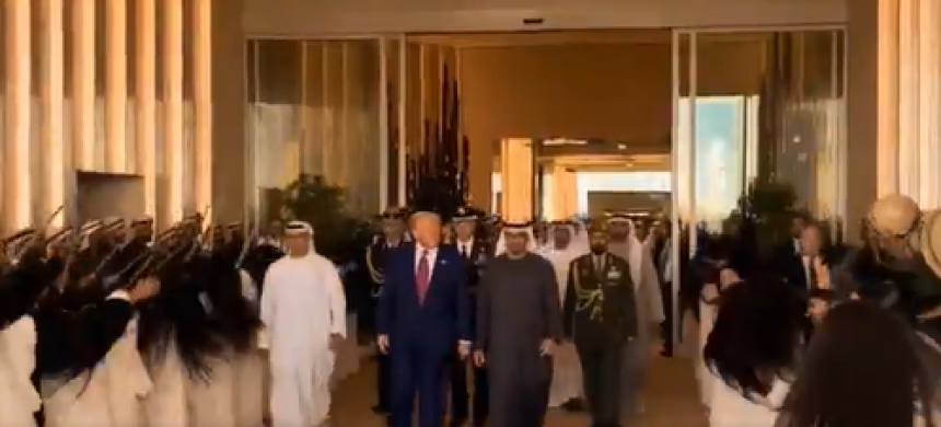 Svijet bruji o dočeku Donalda Trampa u Abu Dabiju (VIDEO)