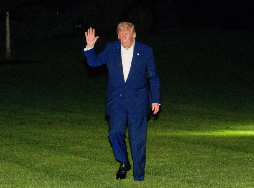 Трамп: У понедељак разговор са Путином, па са Зеленским