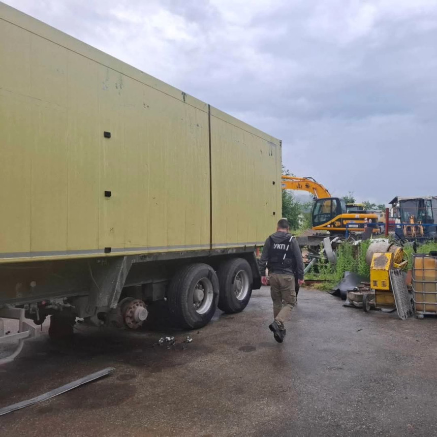 Pretresi u Prijedoru: Uhapšena tri lica, za jednim se traga