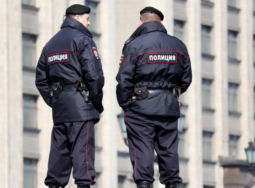 Тинејџер ножем убио 4 пријатеља, ранио још толико