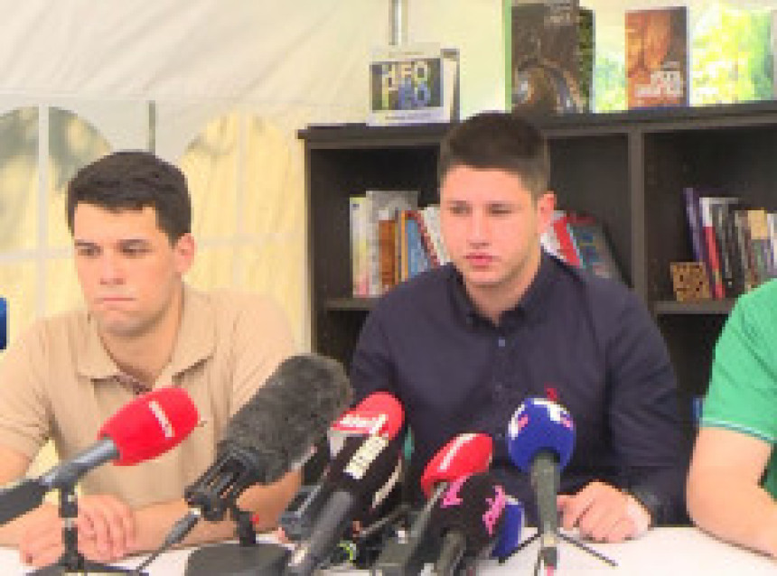 Позивам надлежне институције да открију ко нас је напао