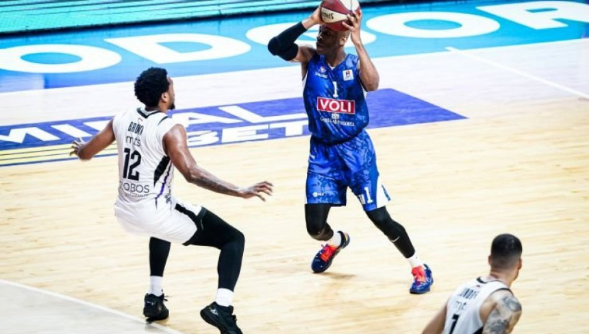 Igrači Budućnosti pobijedili Partizan u finalu ABA lige