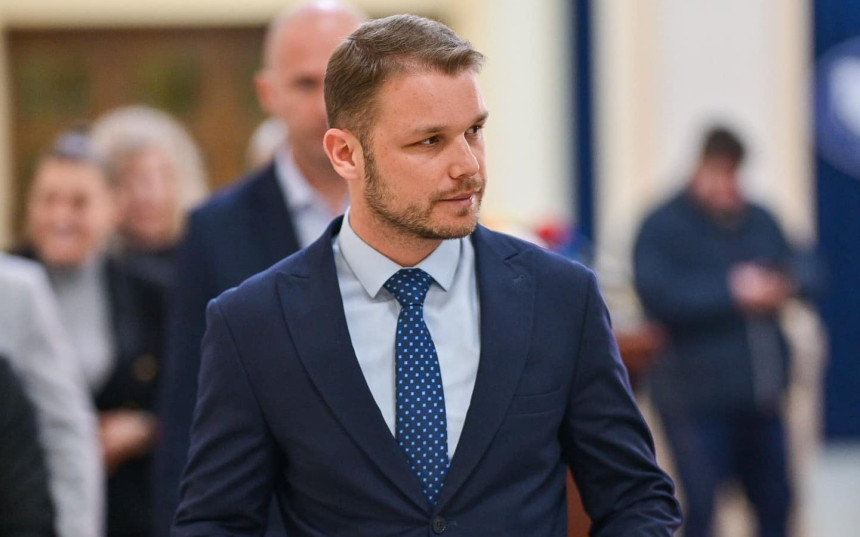 Stanivuković: SNSD ponovo oborio bitne tačke za Banjaluku