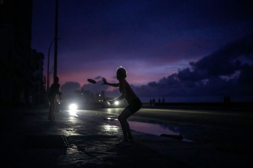 Onesposobljena brana, prestonica Haitija bez struje