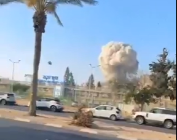 Snimljen trenutak: Iranska raketa pogađa bolnicu