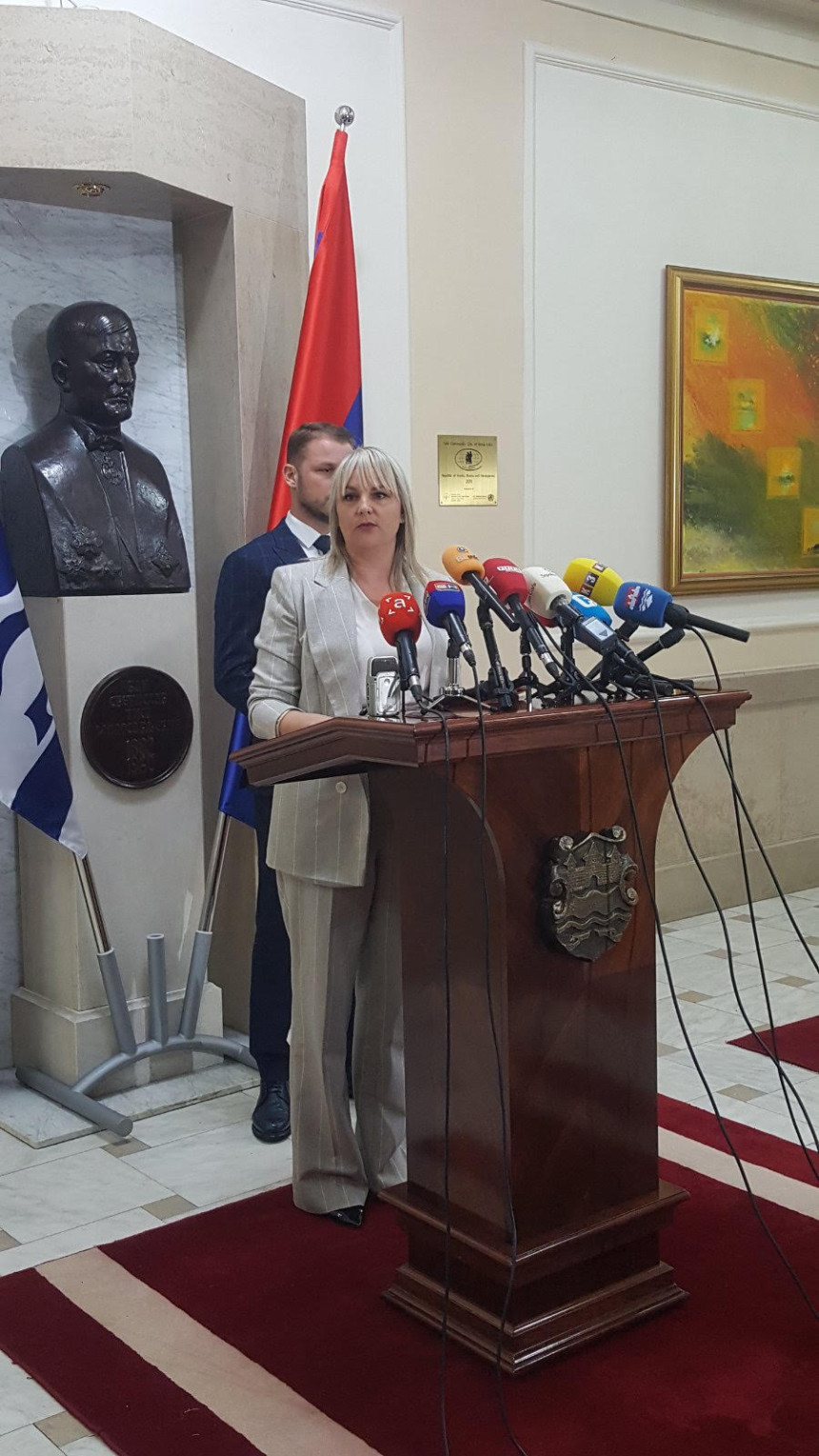 Puno razloga protiv osnivanja još jednog javnog preduzeća