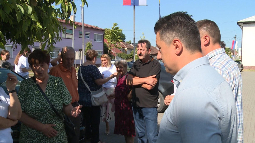 Костајница: СНСД-ов начелник мјештанима забранио питку воду