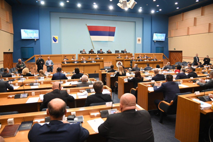 Da li vlast provodi pripreme za izbore po osporenom Izbornom zakonu ili je ponovo trgovina na sceni?!