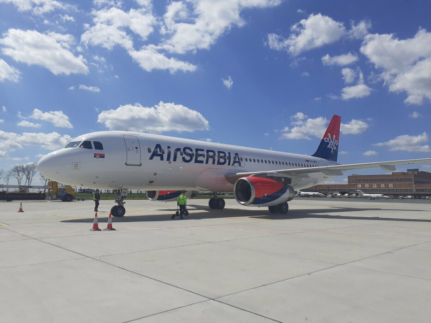 Obustavljen saobraćaj na aerodromu u Tivtu zbog bombe