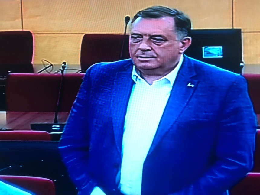 У тајности од јавности Милорад Додик дао изјаву у Тужилаштву и изведен пред Суд (који не признаје): Укинуте мјере притвора