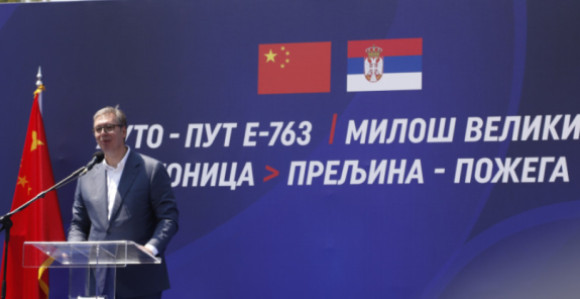 Vučić poručio da će država zavesti red i sačuvati svakoga