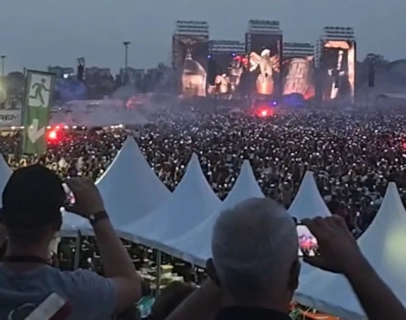 Koncert Tompsona u Zagrebu: Baklje, vatromet