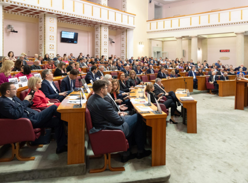 U hrvatskom Saboru odjeknulo "Za dom spremni"