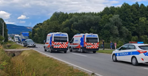 Težak udes na putu Prijedor - Banjaluka, ima povrijeđenih