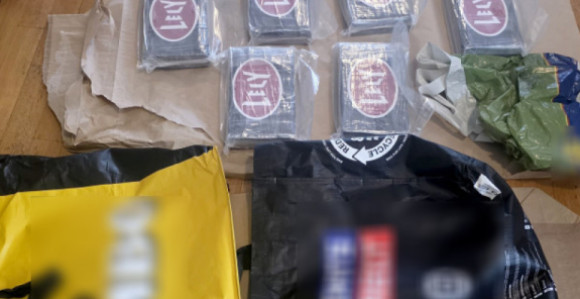 Tri osobe uhapšene, zaplijenjeno 12 kilograma kokaina