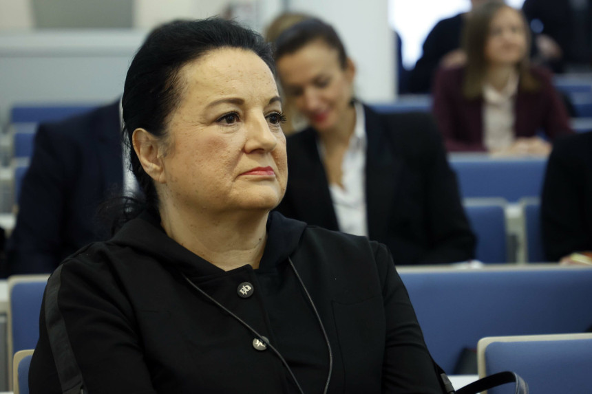 Cijenu struje moraju peglati po leđima građana i privrede