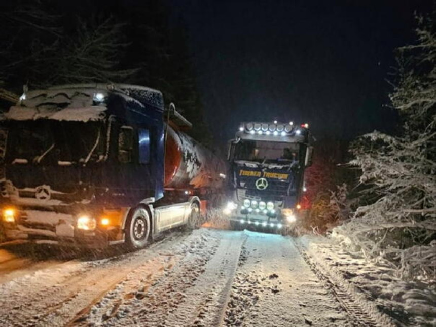 Забрањен саобраћај за теретна возила преко Романије
