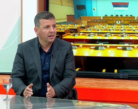 Опозиција у октобру излази заједно на изборе у Републици Српској (ВИДЕО)