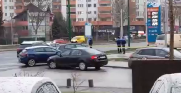 Ватрени обрачун са полицијом у Сарајеву (ВИДЕО)