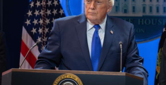 Tramp najavio: Uvodim globalne carine od 15 posto