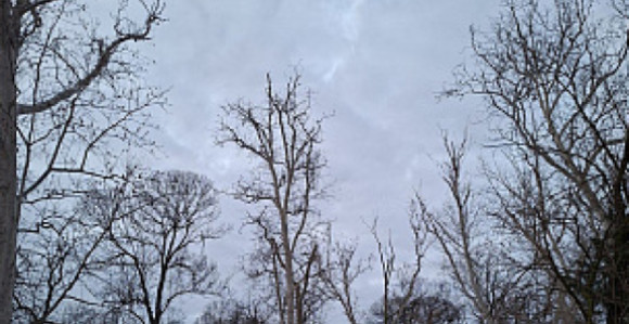 Претежно облачно и свјежије вријеме уз слабу кишу