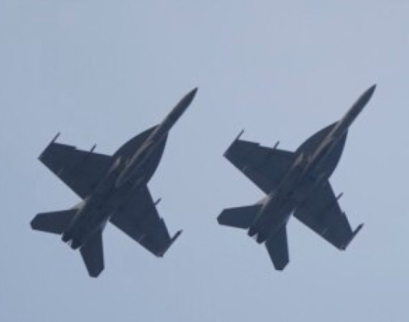 SAD povećao broj aviona u blizini Irana, moguć napad