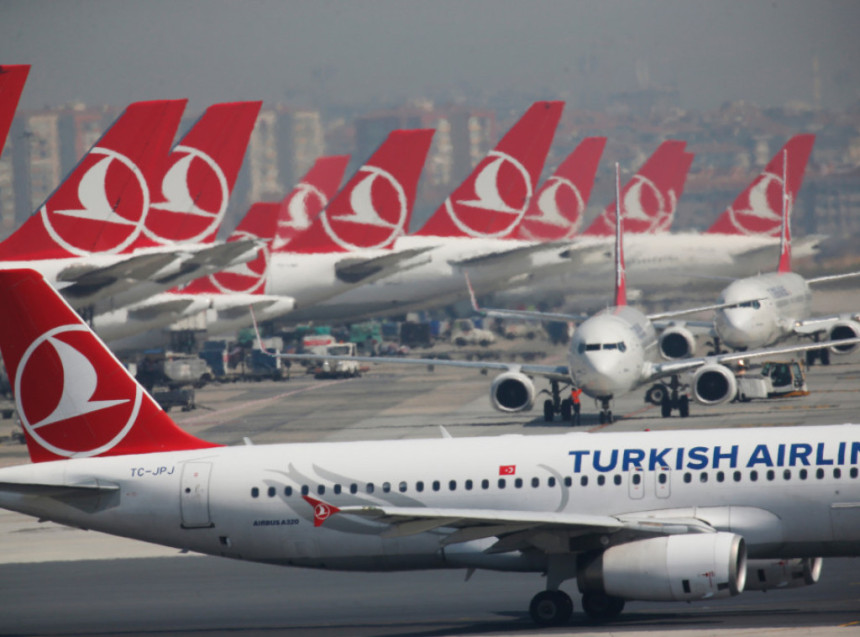 Отказани вечерас летови из Истанбула за Техеран