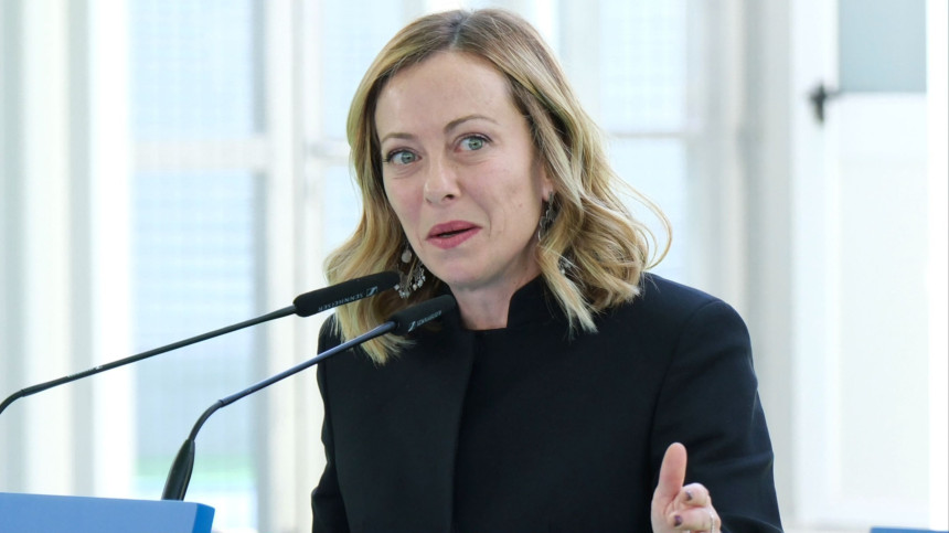 Италија позвала своје грађане да напусте Иран