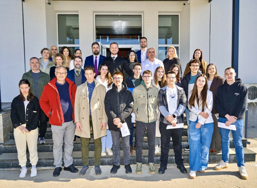 Бањалука помаже стипендирање даровитих ученика