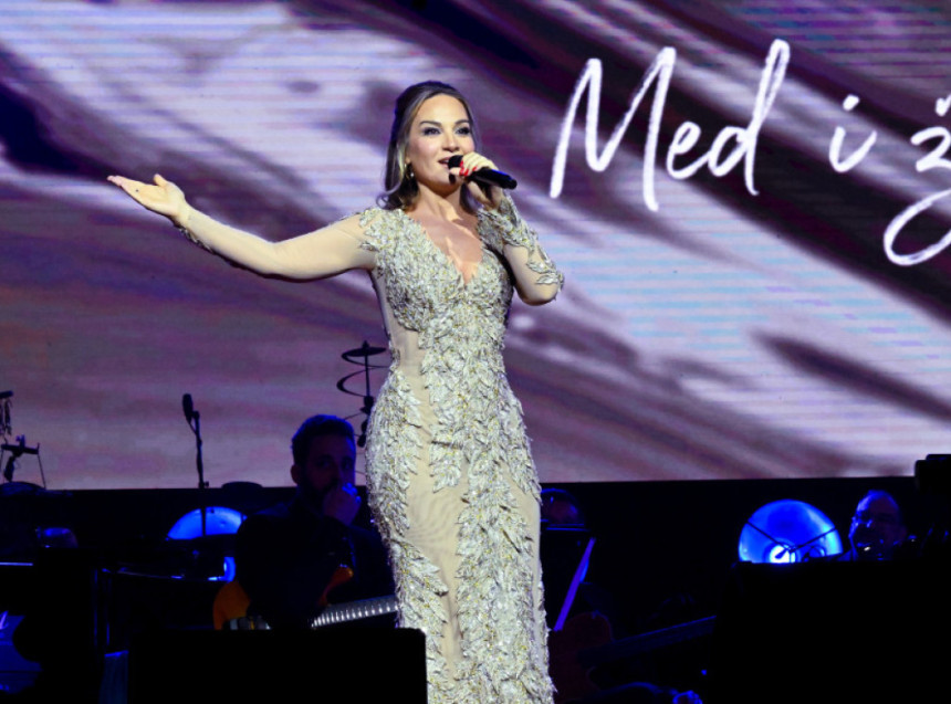 Nakon ukazane pomoći, pjevačica se osjeća dobro