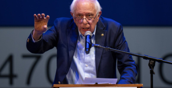 "Вијетнам. Ирак. Иран. Још једна лаж. Још један рат"