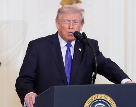 Tramp poručio da prekida trgovinu sa Španijom