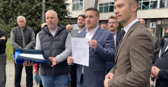 Предали петицију, најављују могући протест мјештана
